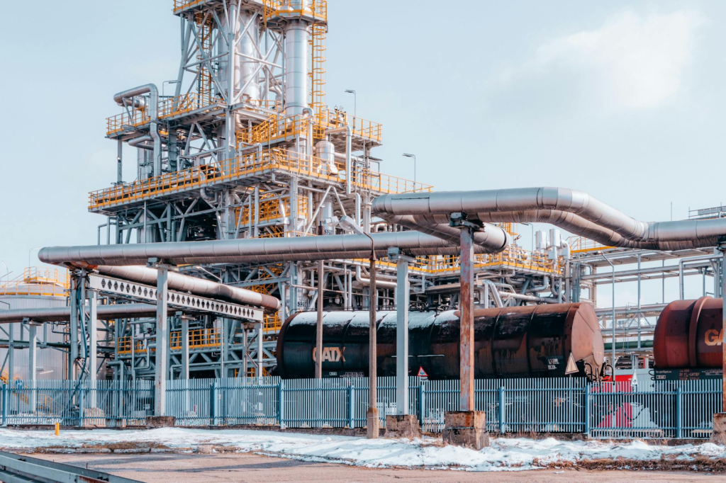 Navigating the Talent Pipeline in Oil and Gas Industries